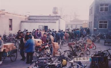 从50岁辞职卖汤圆到速冻机革命 陈泽民的两次创业如何改变中国餐桌